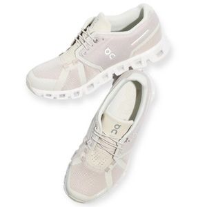 On Cloud Sneakers Size 7.5 White